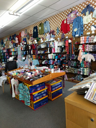 Heindselman's Yarn and Needlework