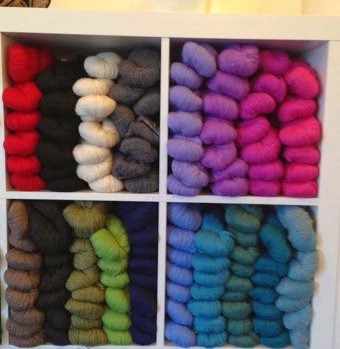 Knitting B