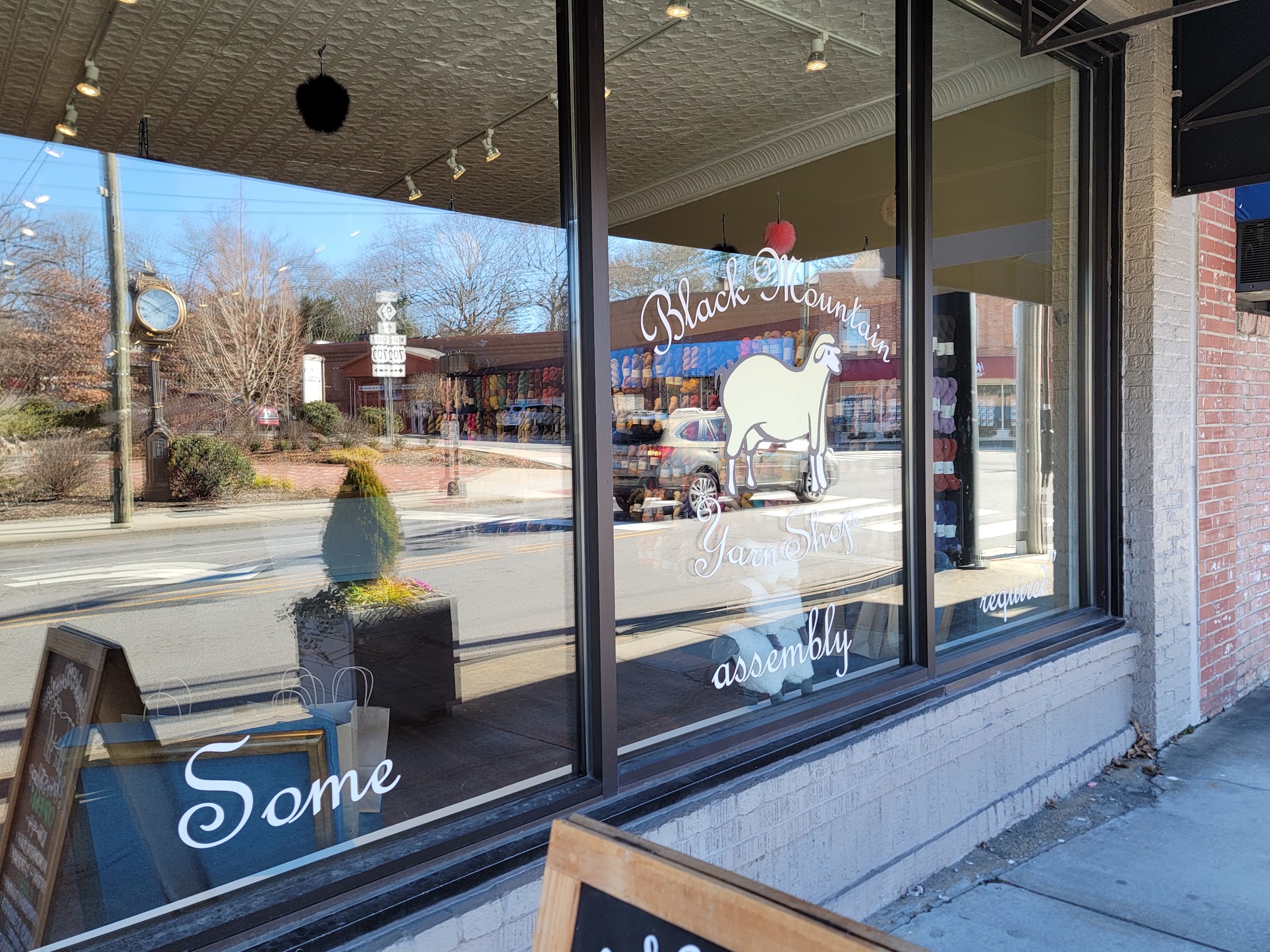 Black Mountain Yarn Shop (2)